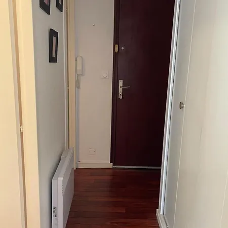 Hyper Centre Apartment